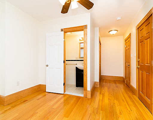 46 Garden St, Beacon Hill