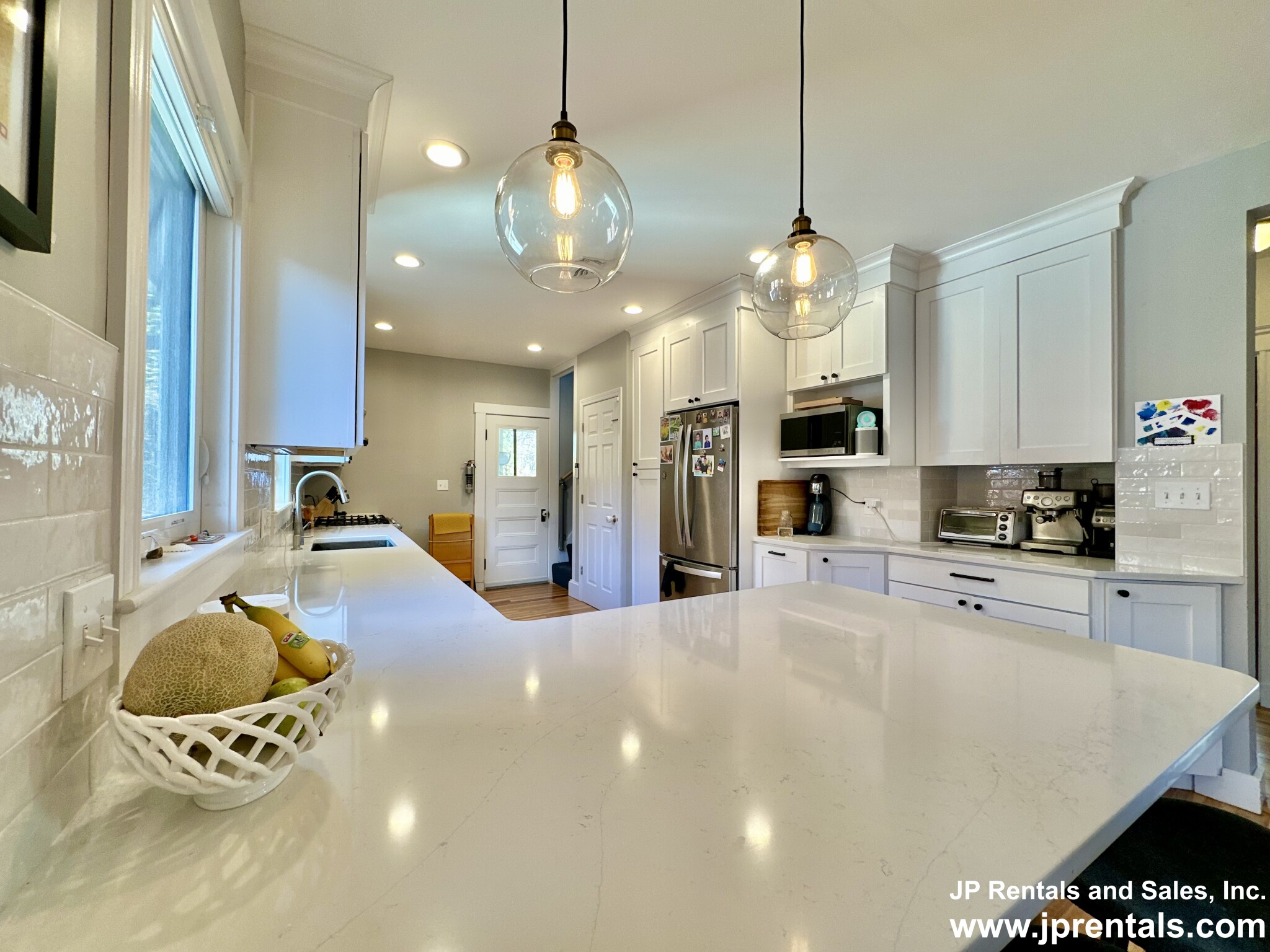 22 Sedgwick St, Jamaica Plain