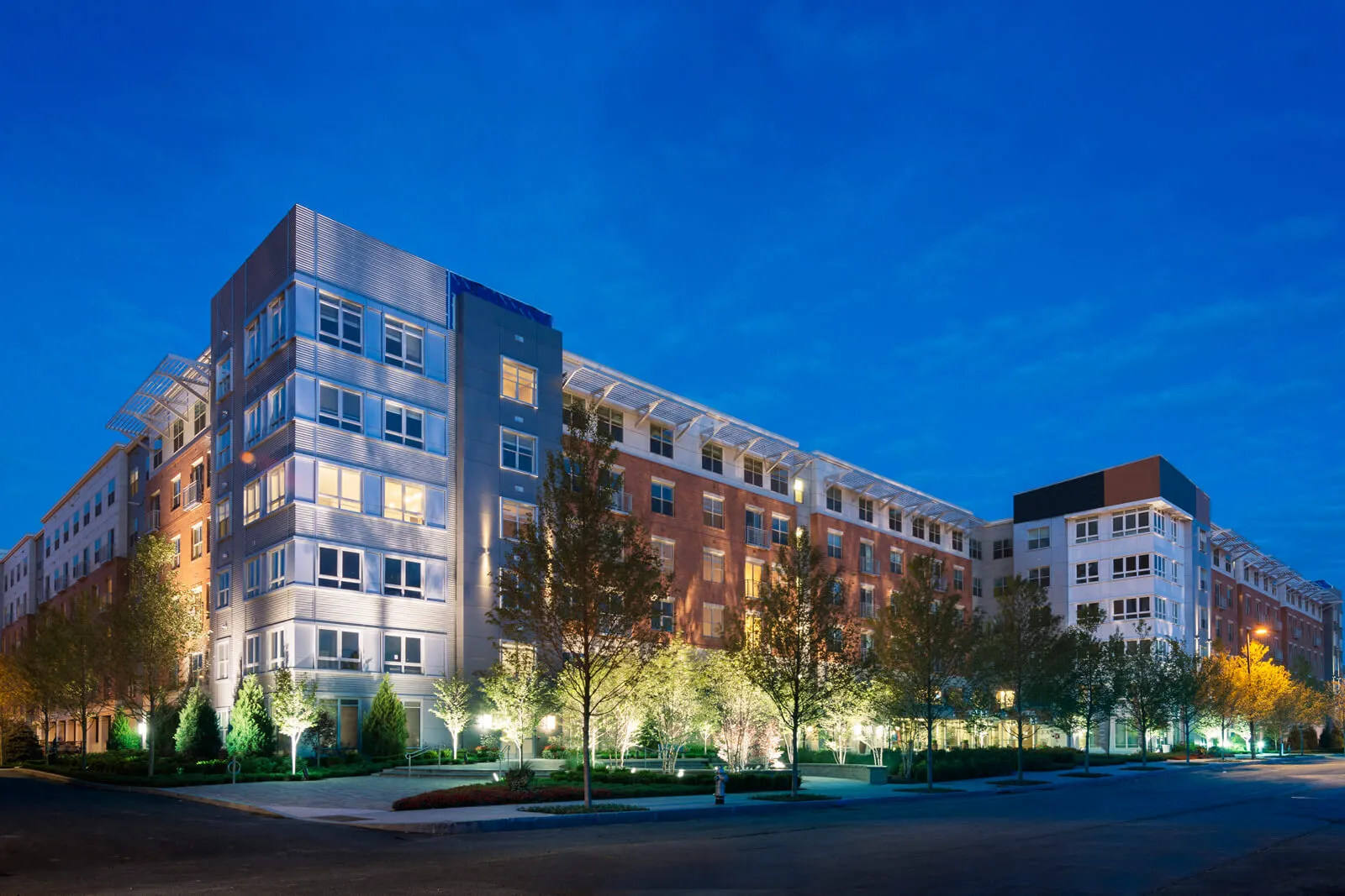 160 Cambridgepark Dr, North Cambridge