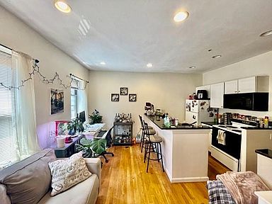 17 Thacher St, North End