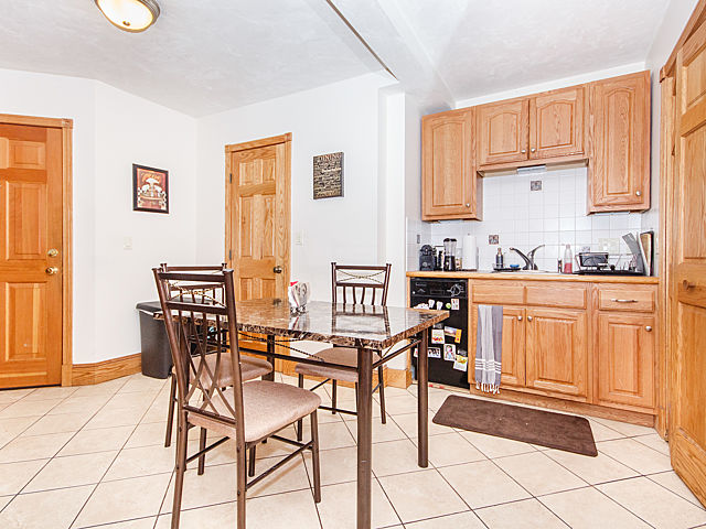 61 Anderson, Beacon Hill