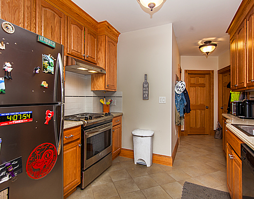 137 Charles St, Beacon Hill