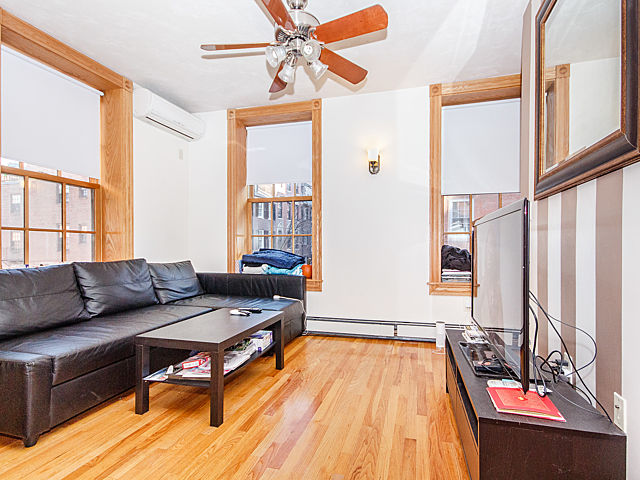 61 Anderson, Beacon Hill