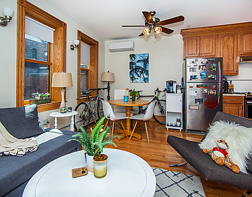 137 Charles St, Beacon Hill