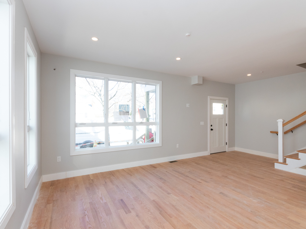 123 Centre, Dorchester