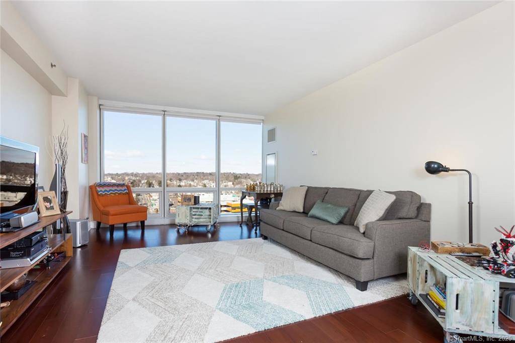 1 Broad St, Downtown Historic District