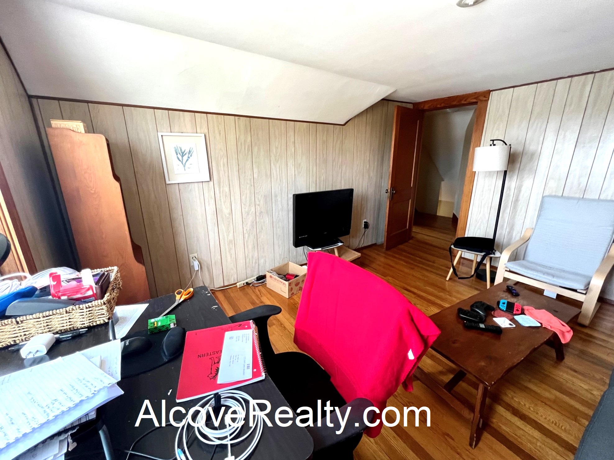 40 Alfred Rd, Arlington