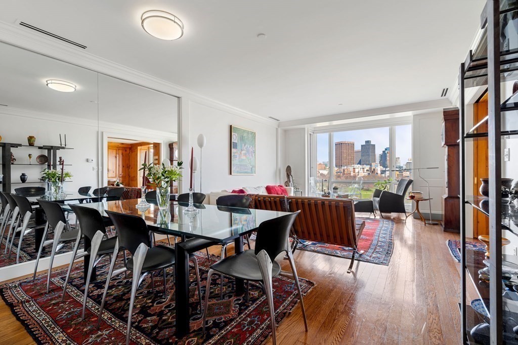 2 Commonwealth Ave, Back Bay