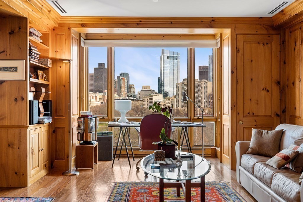 2 Commonwealth Ave, Back Bay