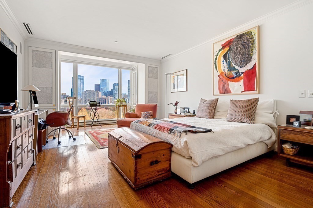 2 Commonwealth Ave, Back Bay