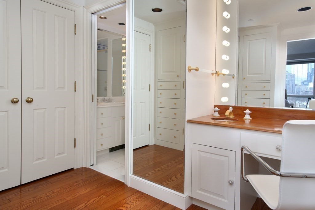 2 Commonwealth Ave, Back Bay