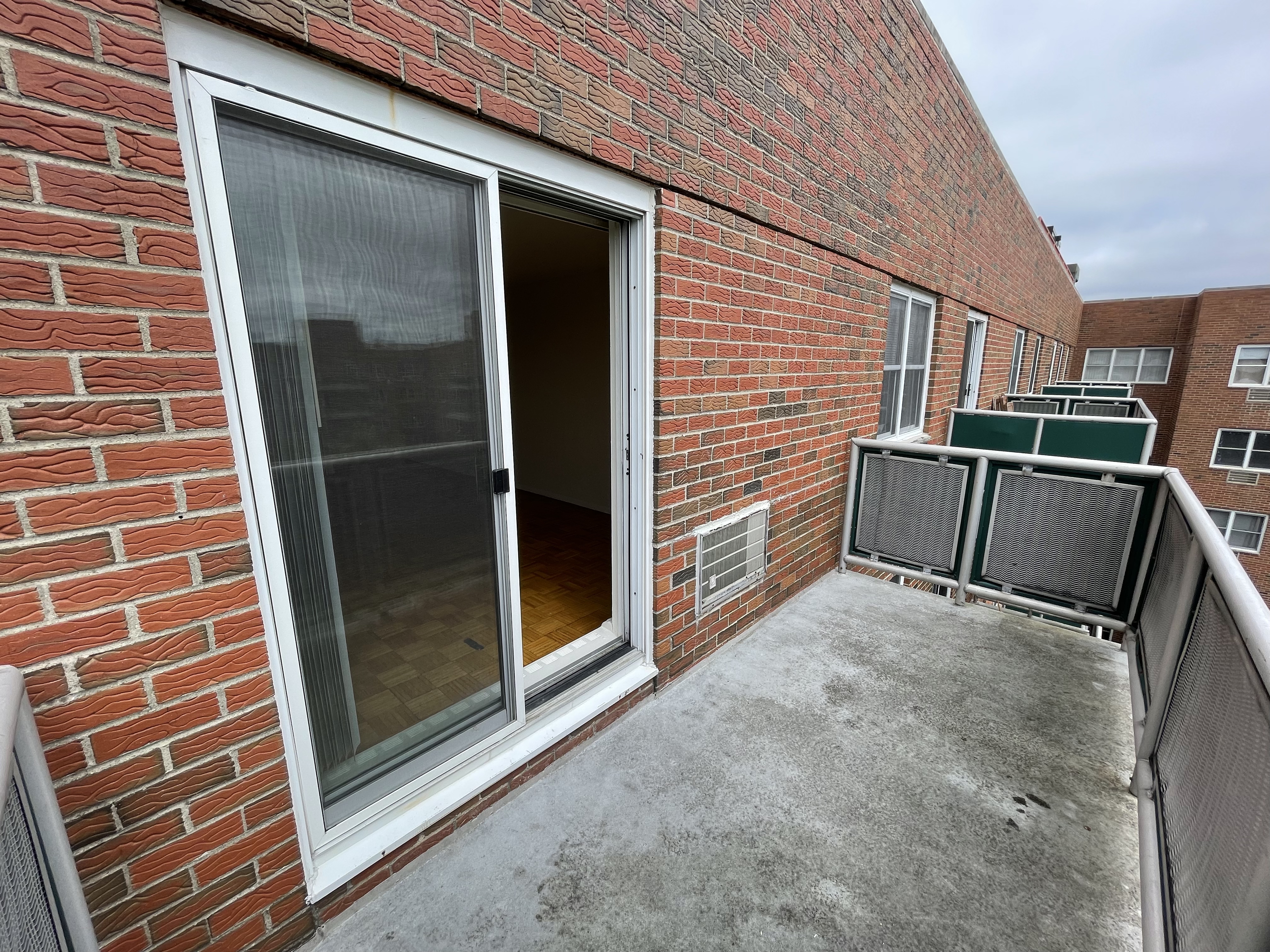 185 Freeman St, Longwood