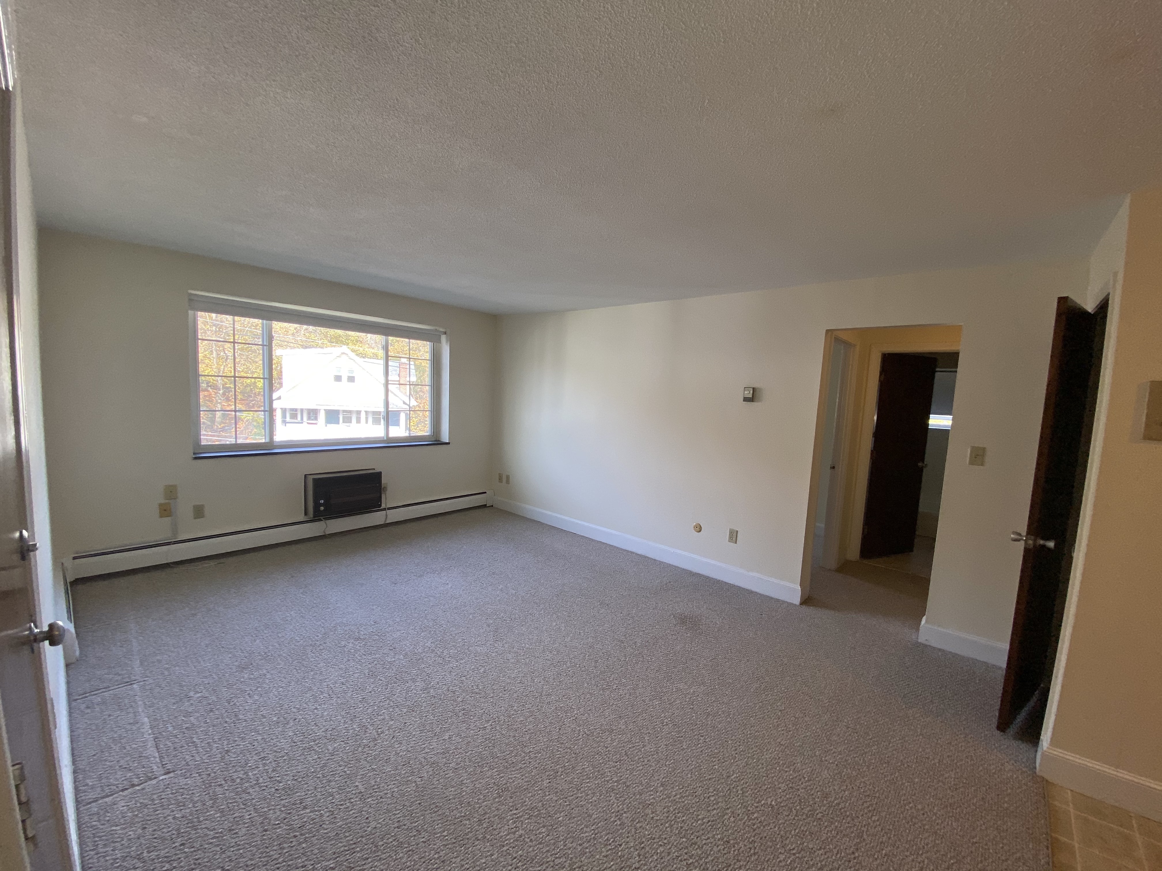 12 Brattle Dr, Arlington