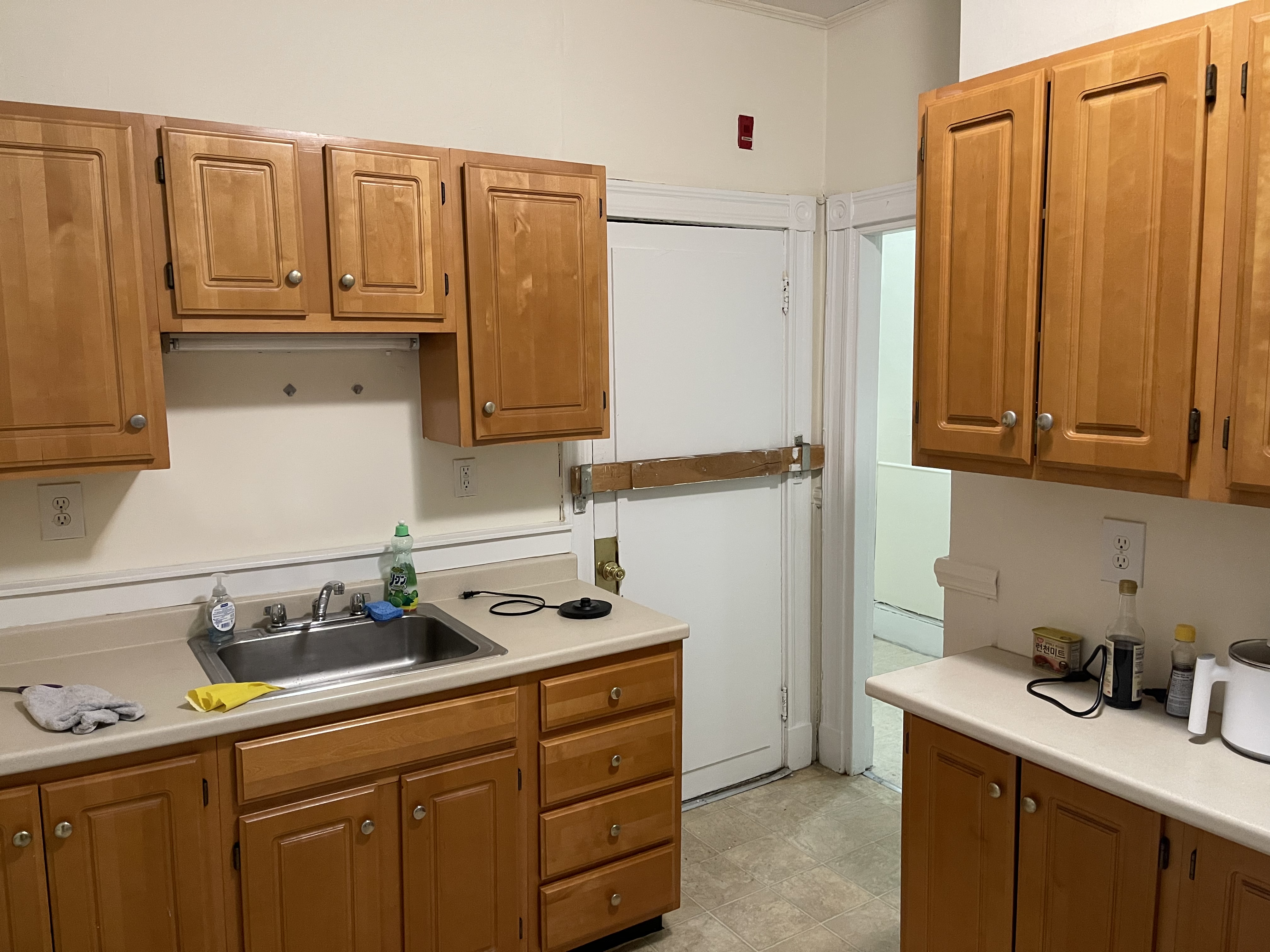 21 Brighton Ave, Allston