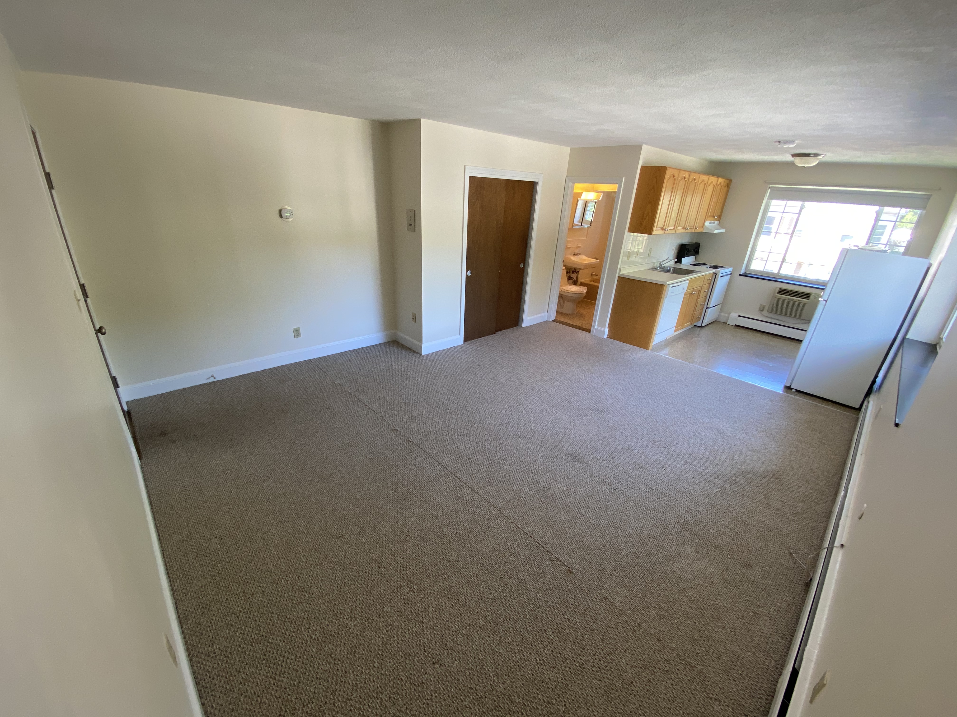 4 Brattle Dr, Arlington