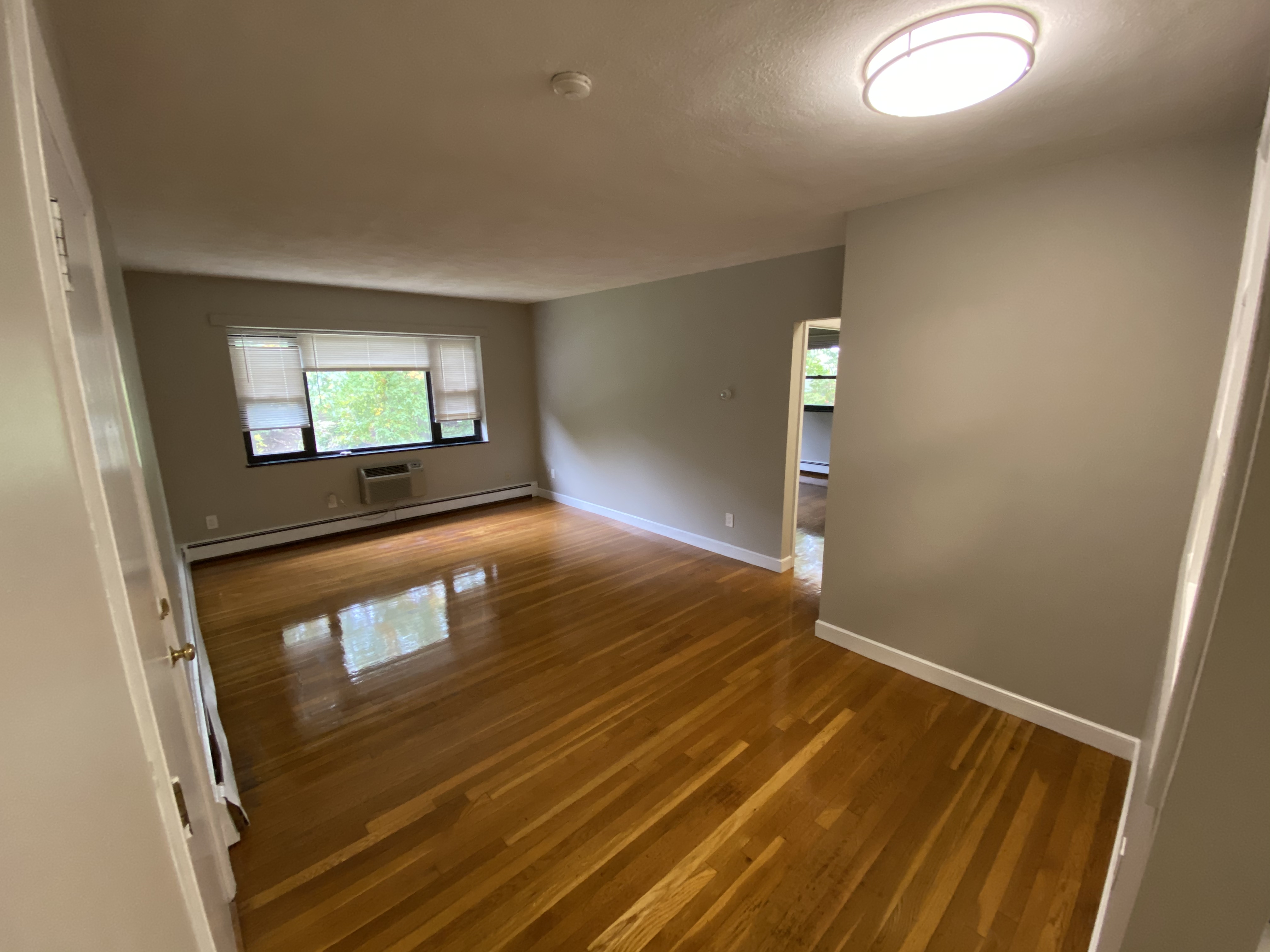 290 Grove St, Newton