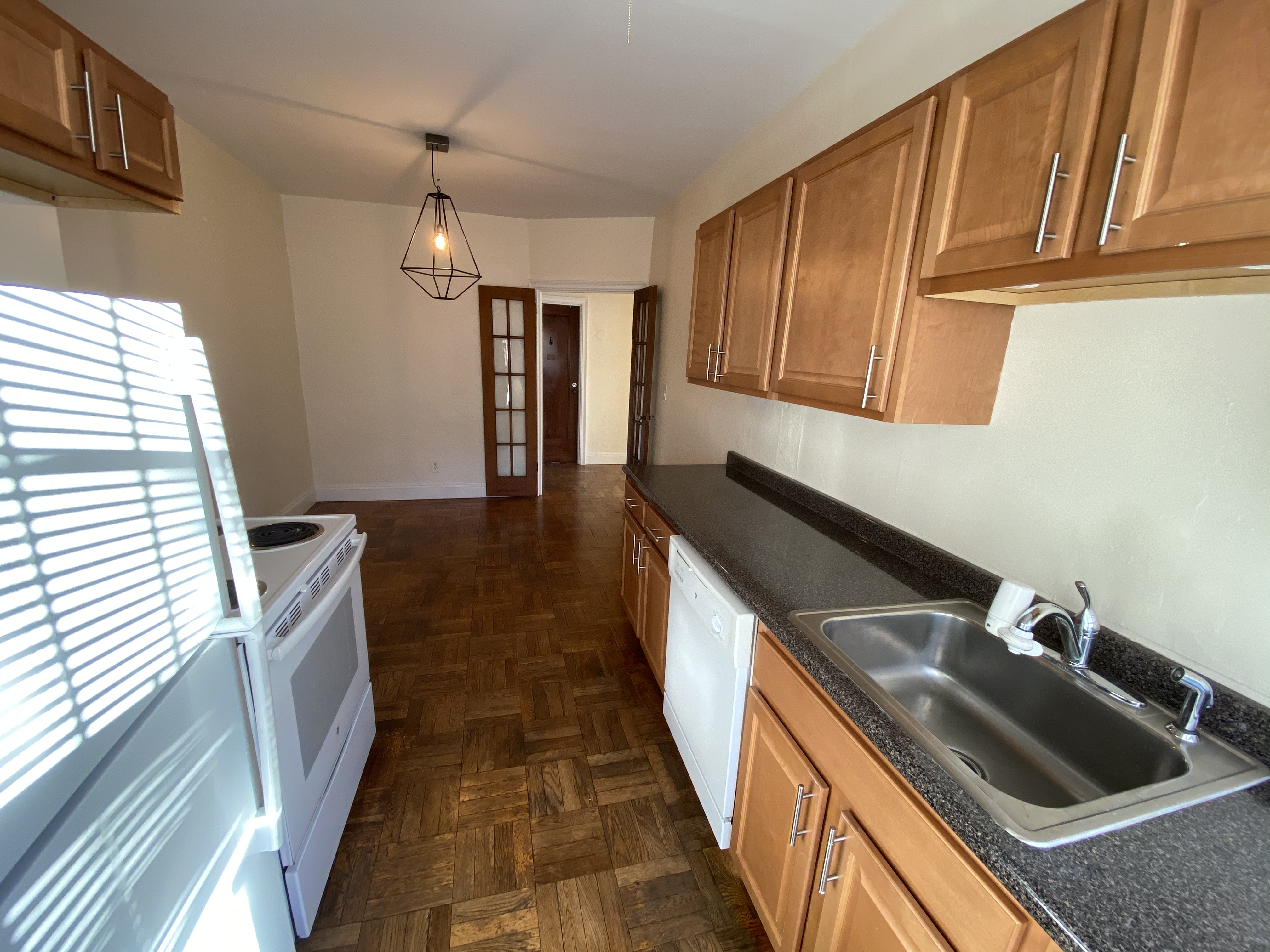 2 Elmwood Ave, Winchester Town Center