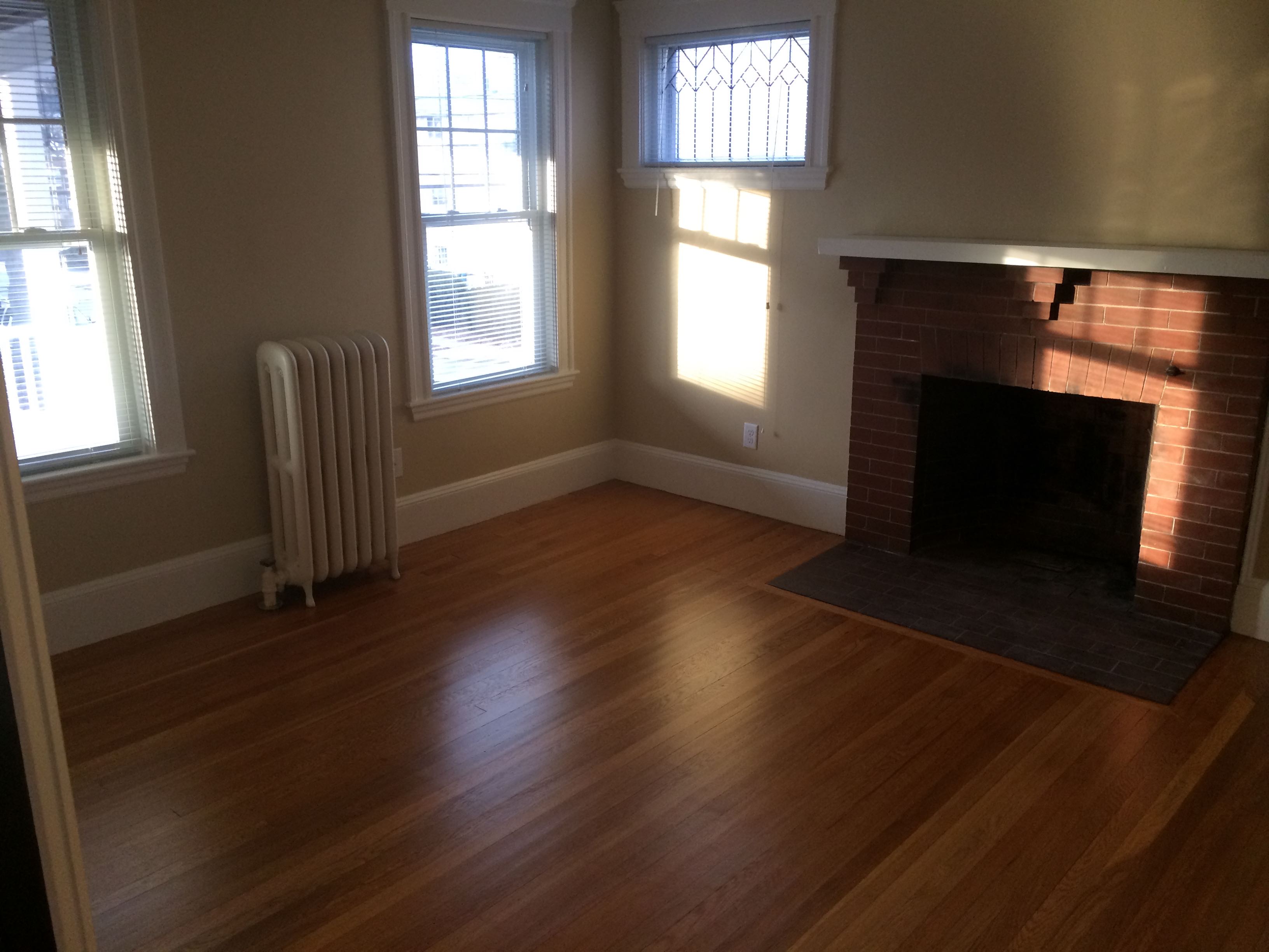 73 Hillside Rd, Watertown