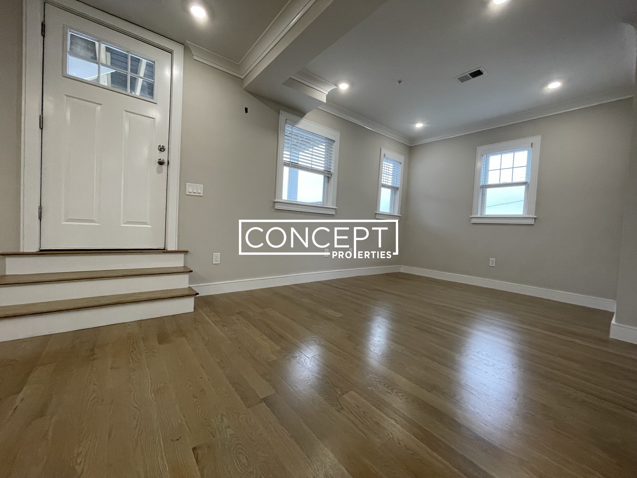 2 Rossmore Rd, Jamaica Plain