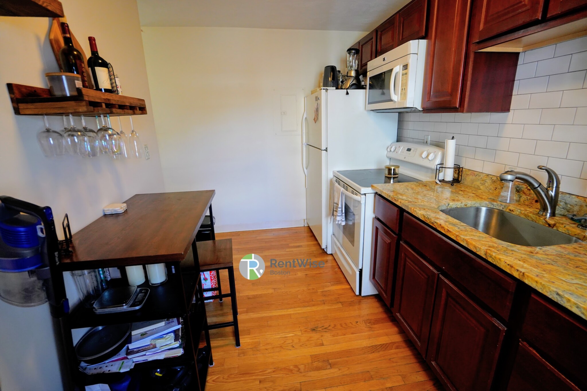 2 Schrepel Pl, South Boston