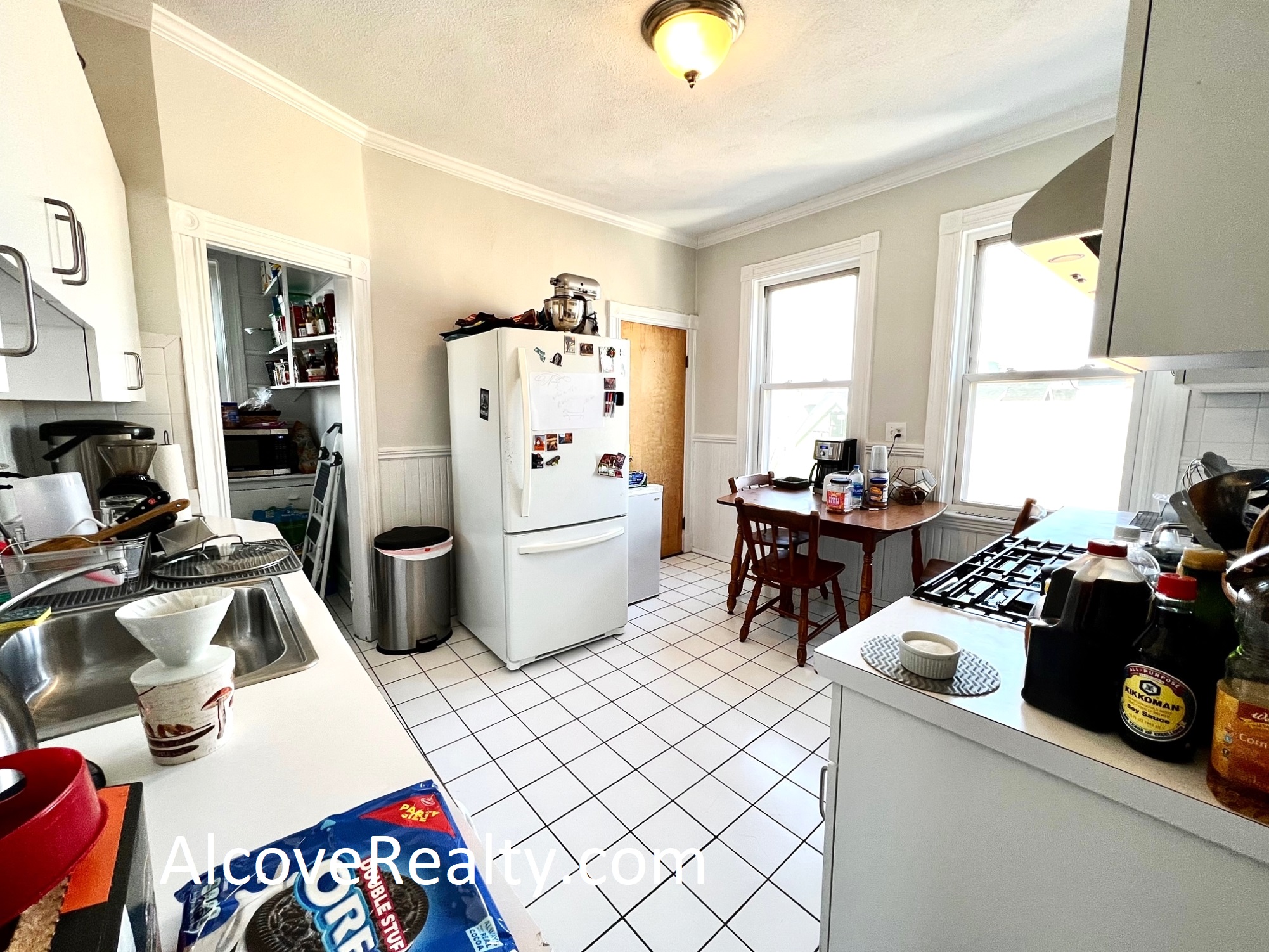 15 Farragut Ave, Teele Square