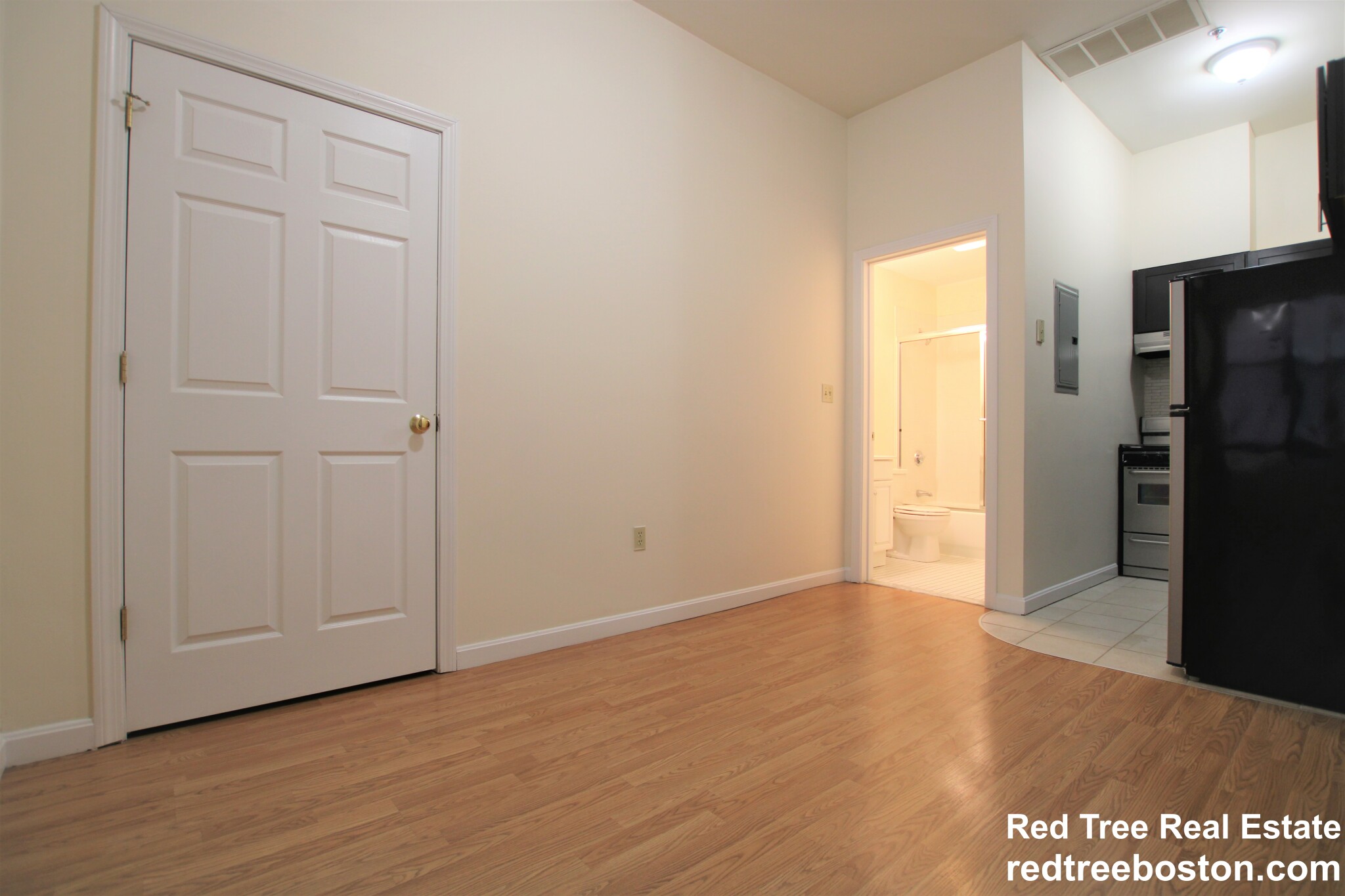 81 Essex St, Chinatown