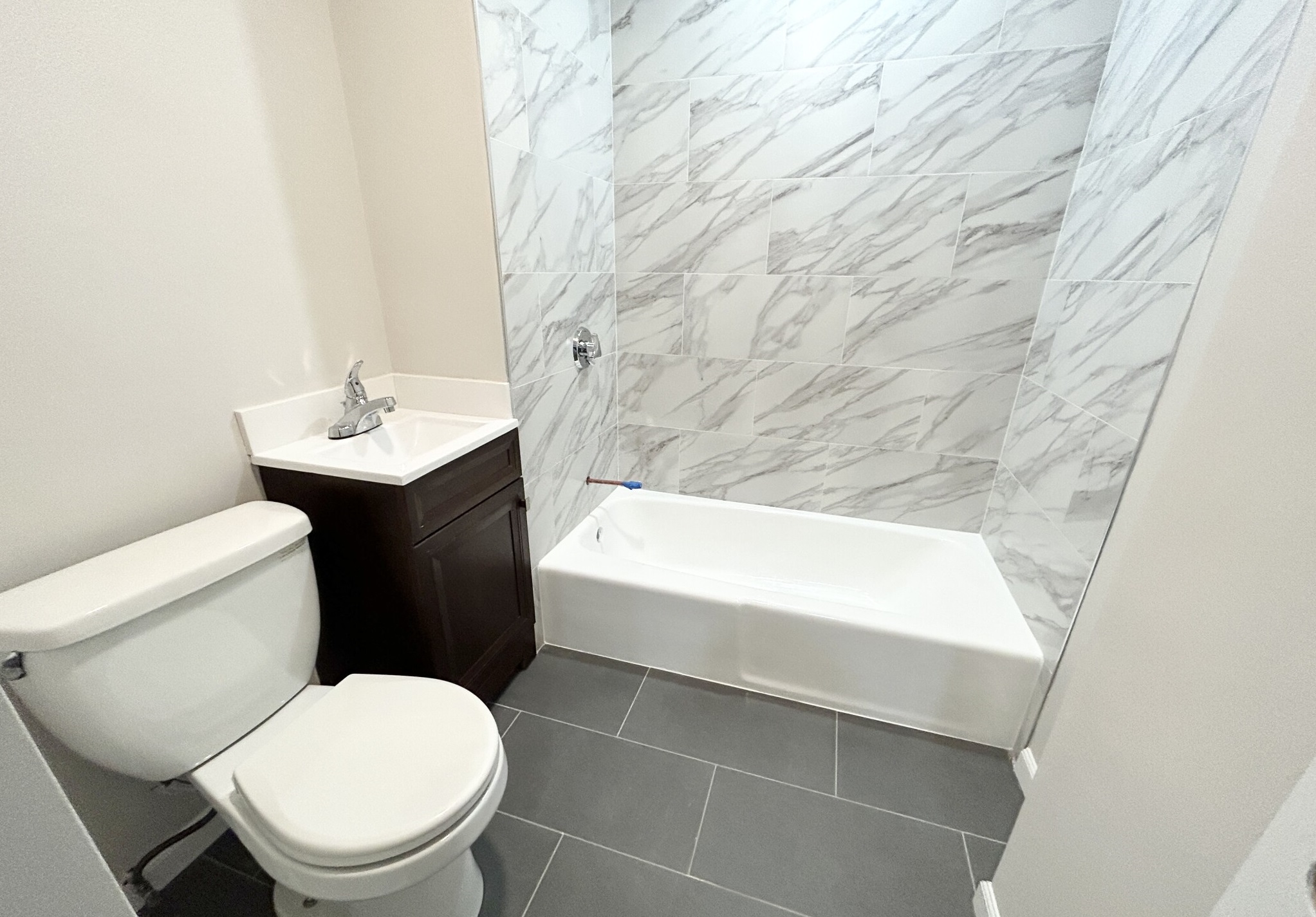 78 Hillside St, Mission Hill