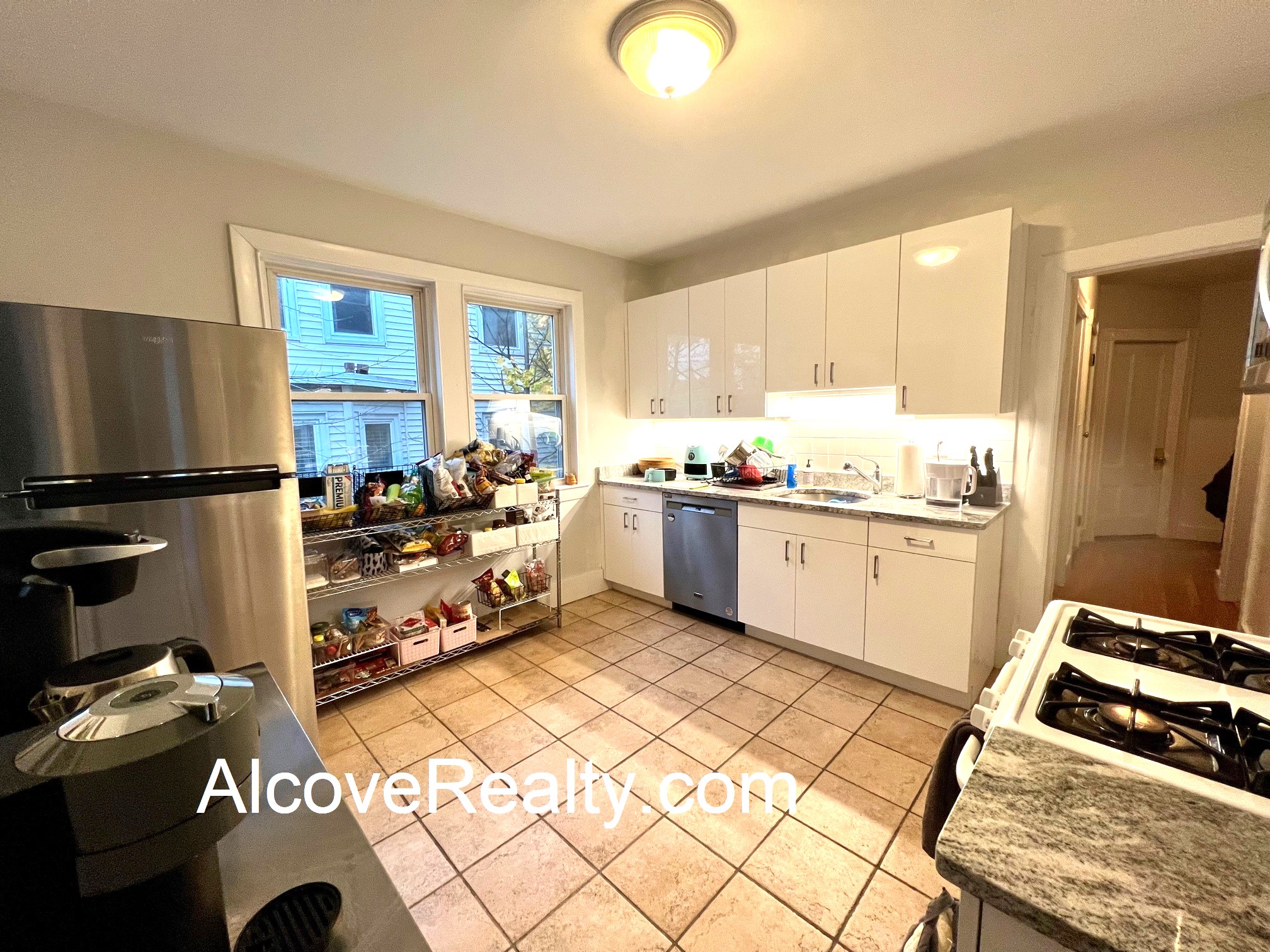 69 Raymond Ave, West Somerville