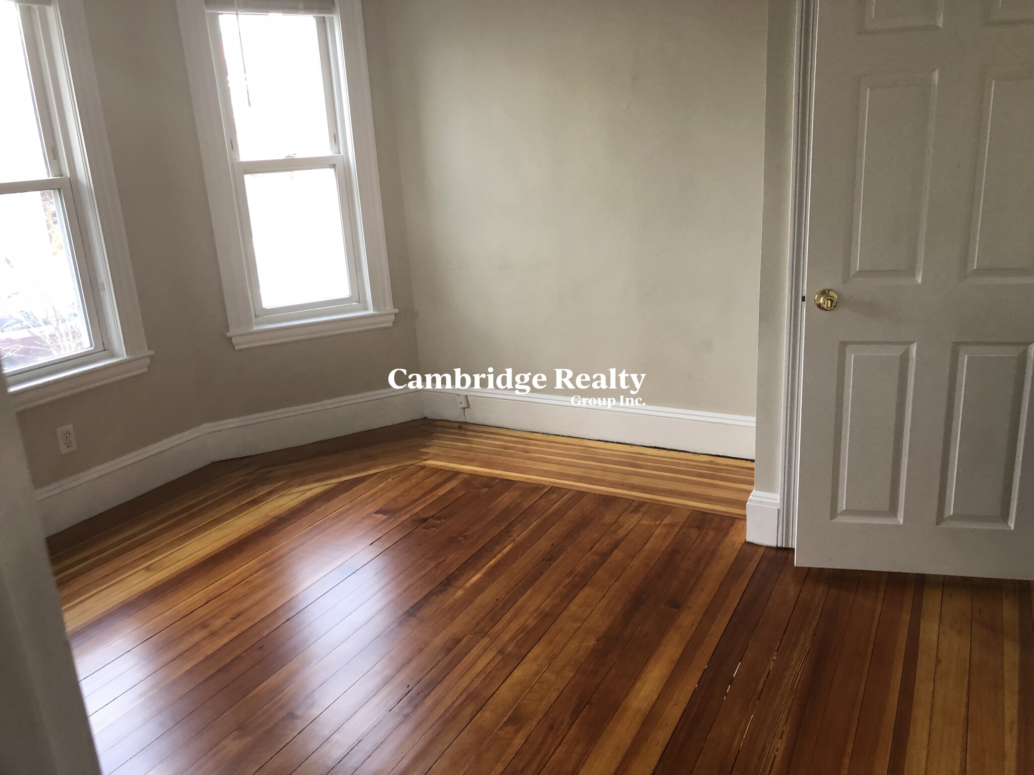 10 Cambridge Ter, North Cambridge