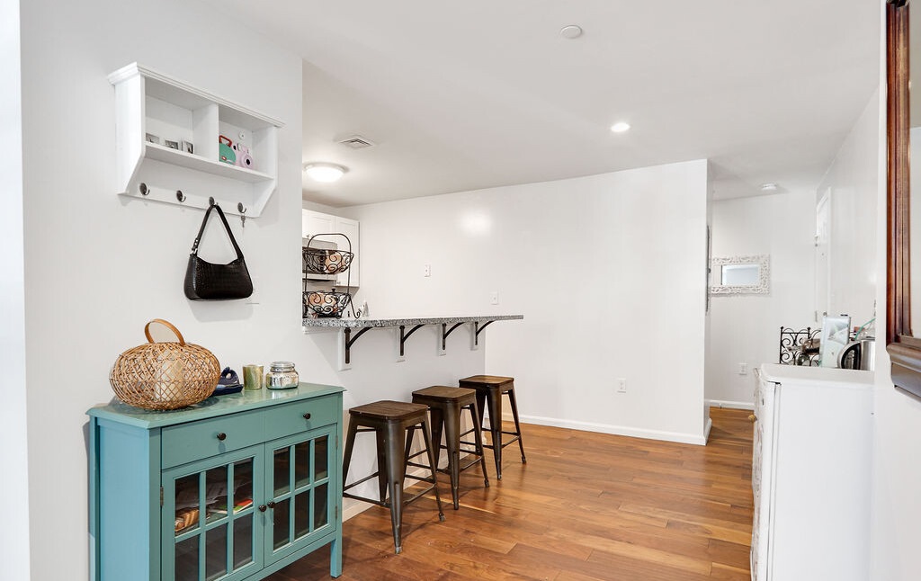 165 West 6th St, South Boston