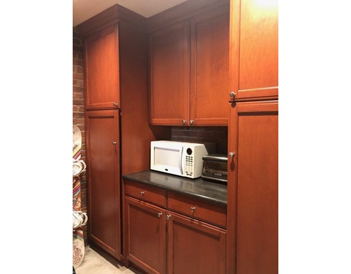 111 Gainsborough St, Fenway