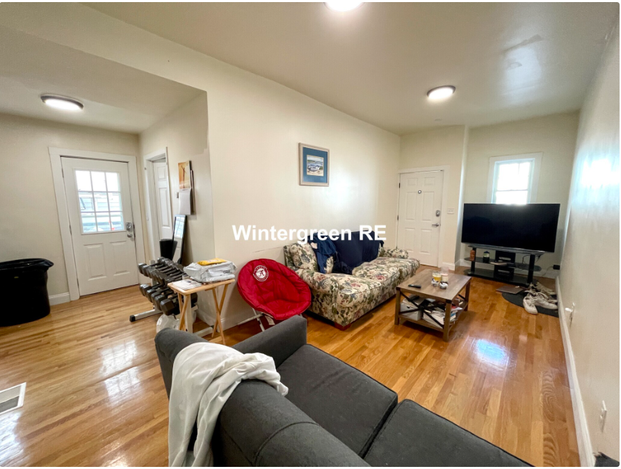 523 3rd St, South Boston