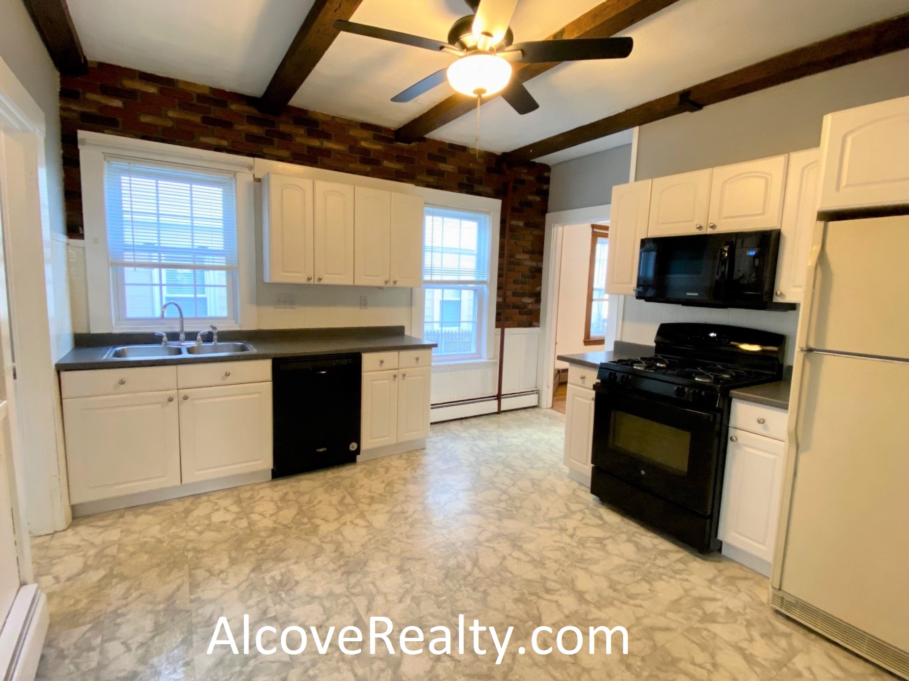 10 Bowdoin St, Medford