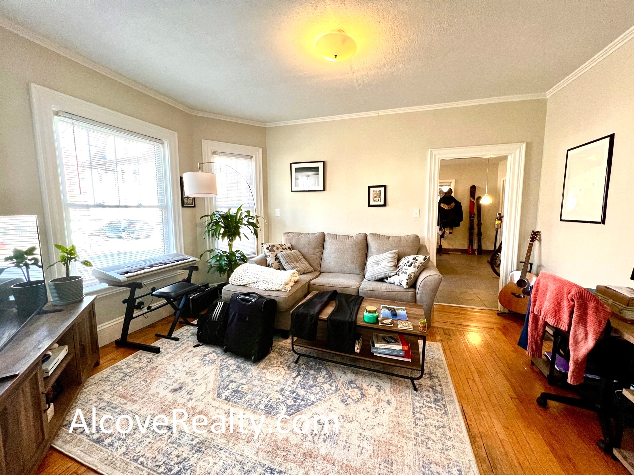 67 Willow Ave, Davis Square