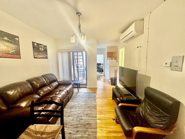 172 Salem St, North End