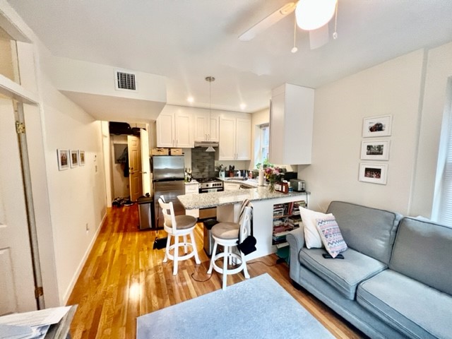 488 Commercial St, North End