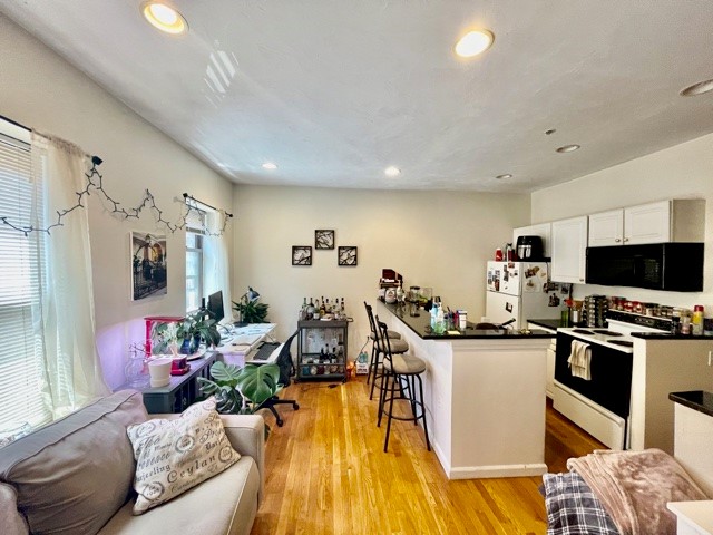 17 Thacher St, North End