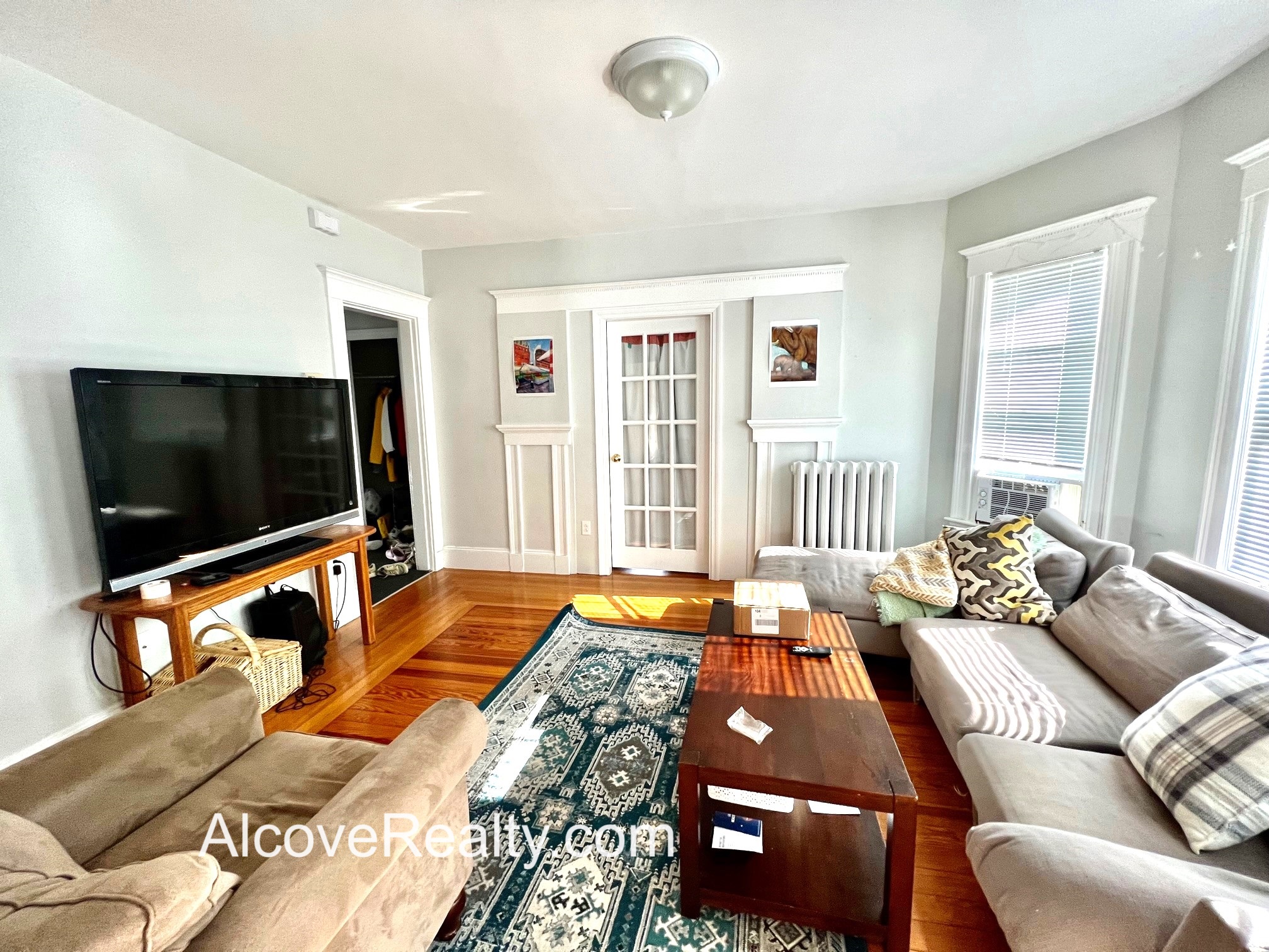 34 Leonard St, Davis Square