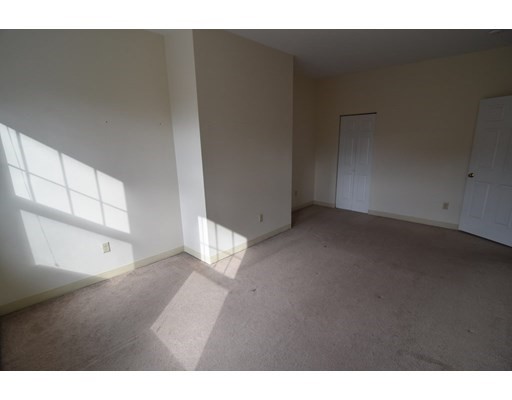 171 Harvard St, Coolidge Corner