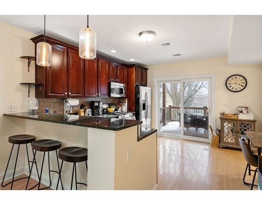 156 O St, South Boston