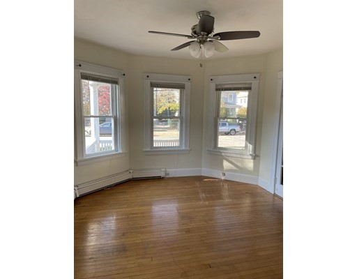 15 Broadway St, Newton