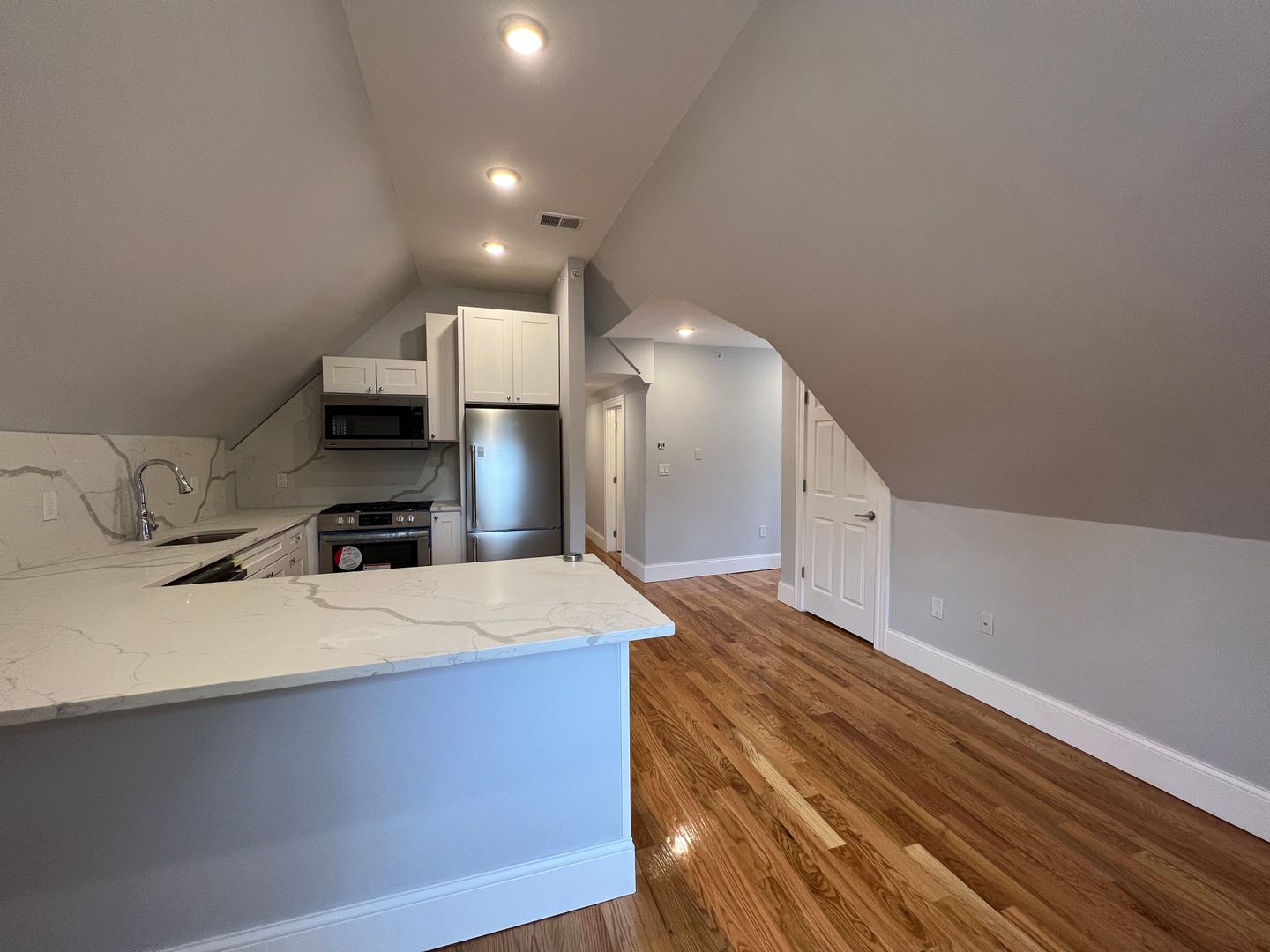 158 Morrison Ave, Davis Square