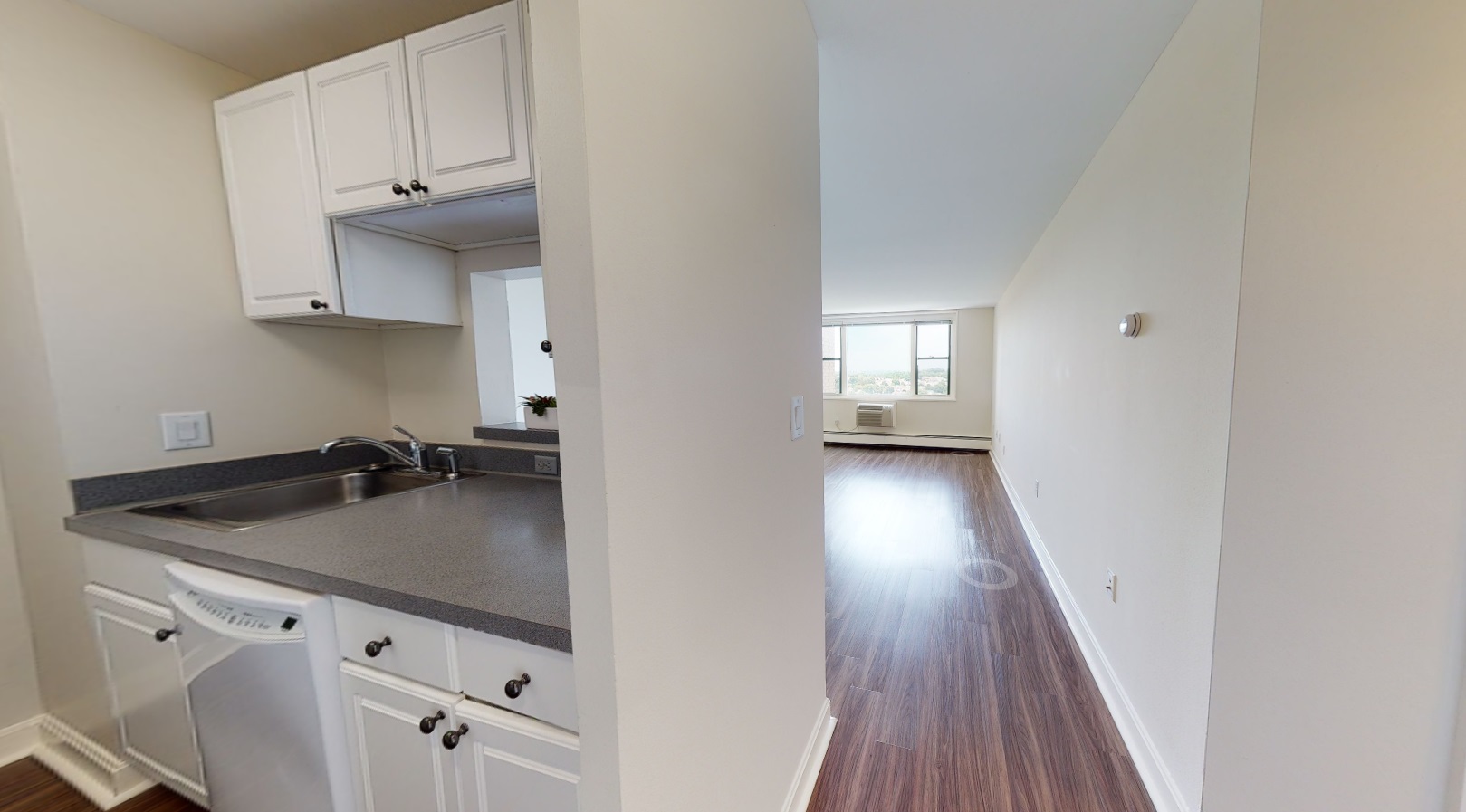 700 Huron Ave, Strawberry Hill