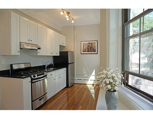 102 Willow St, Inman Square