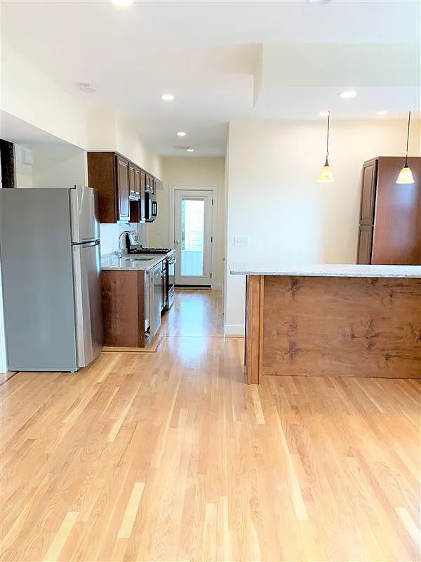 28 Cherry St, Porter Square