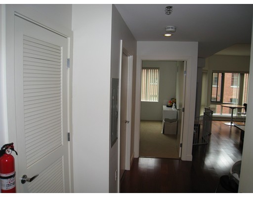 17 Otis St, East Cambridge