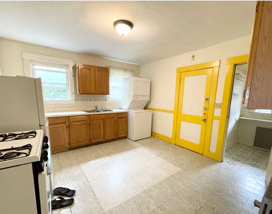 6 Mission St, Jamaica Plain