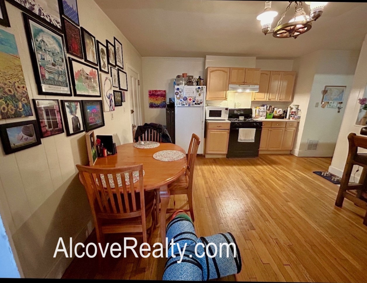 29 Cherry St, Davis Square