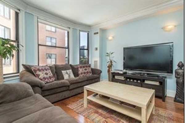 390 Commonwealth Ave, Back Bay