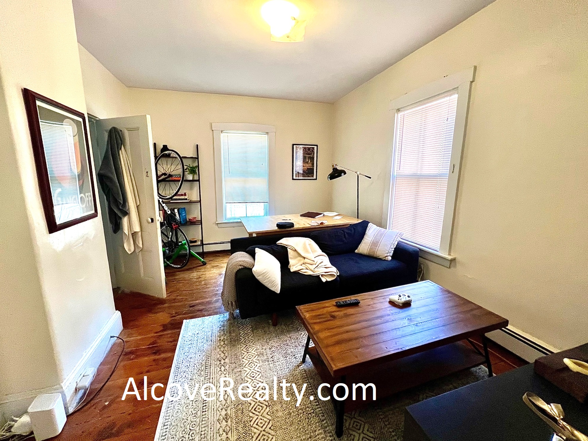 2 Walker Ct, Harvard Square